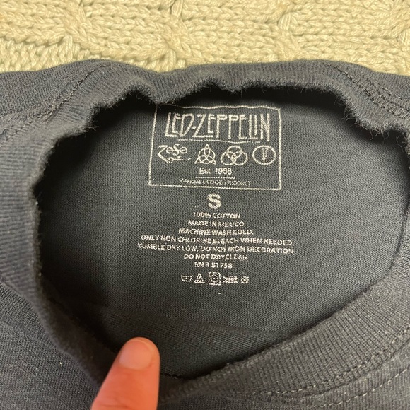 Led Zeppelin shirt - Picture 2 of 4